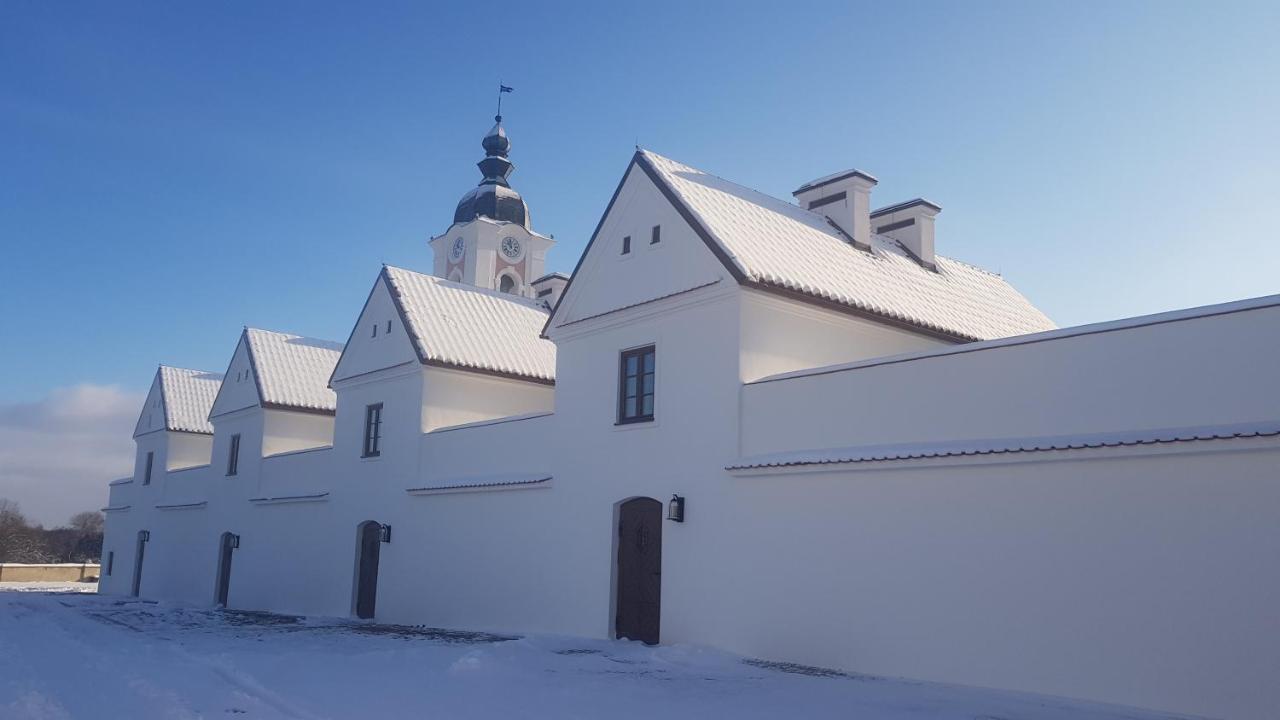 Pokamedulski Klasztor W Wigrach Wigry Exteriör bild