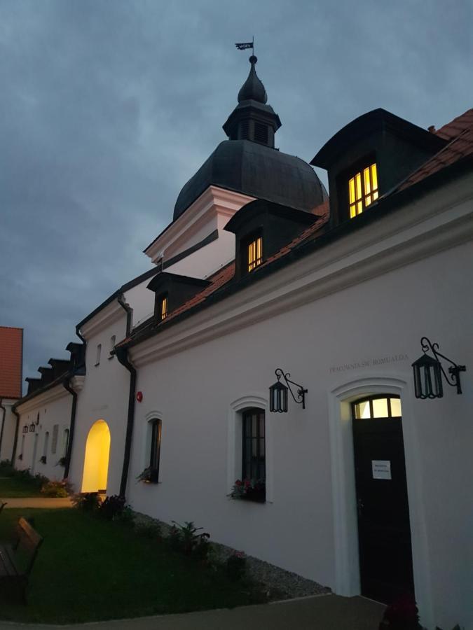 Pokamedulski Klasztor W Wigrach Wigry Exteriör bild