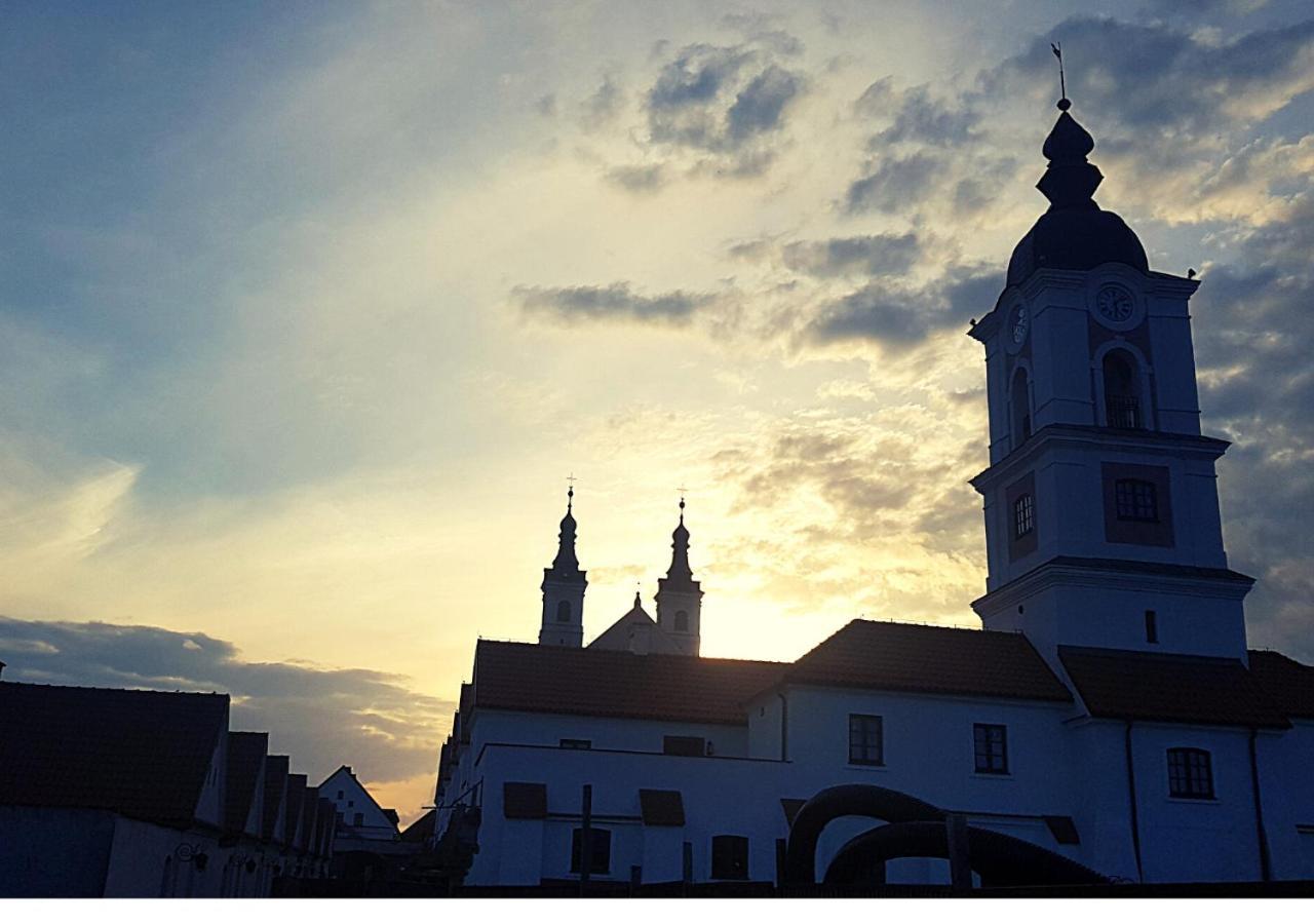 Pokamedulski Klasztor W Wigrach Wigry Exteriör bild